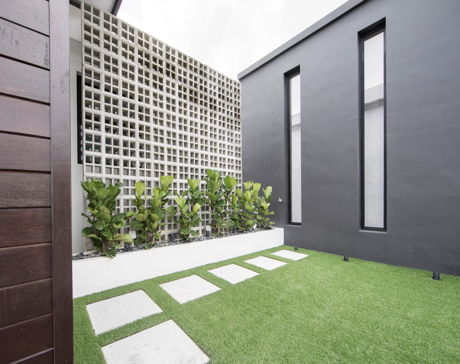 Dato Onn House — Landed House interior design & renovation by SPAZEHAUS in Johor Bahru, mood and ambience