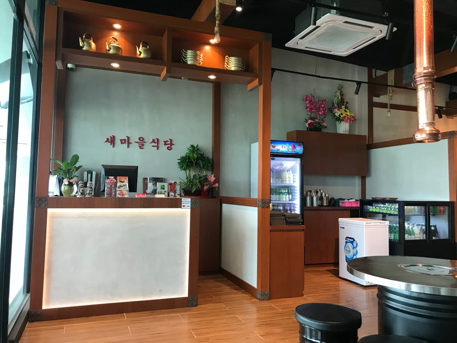 Paiks BBQ Restaurant — Korean BBQ interior design & renovation by SPAZEHAUS in Johor Bahru, materials and textures