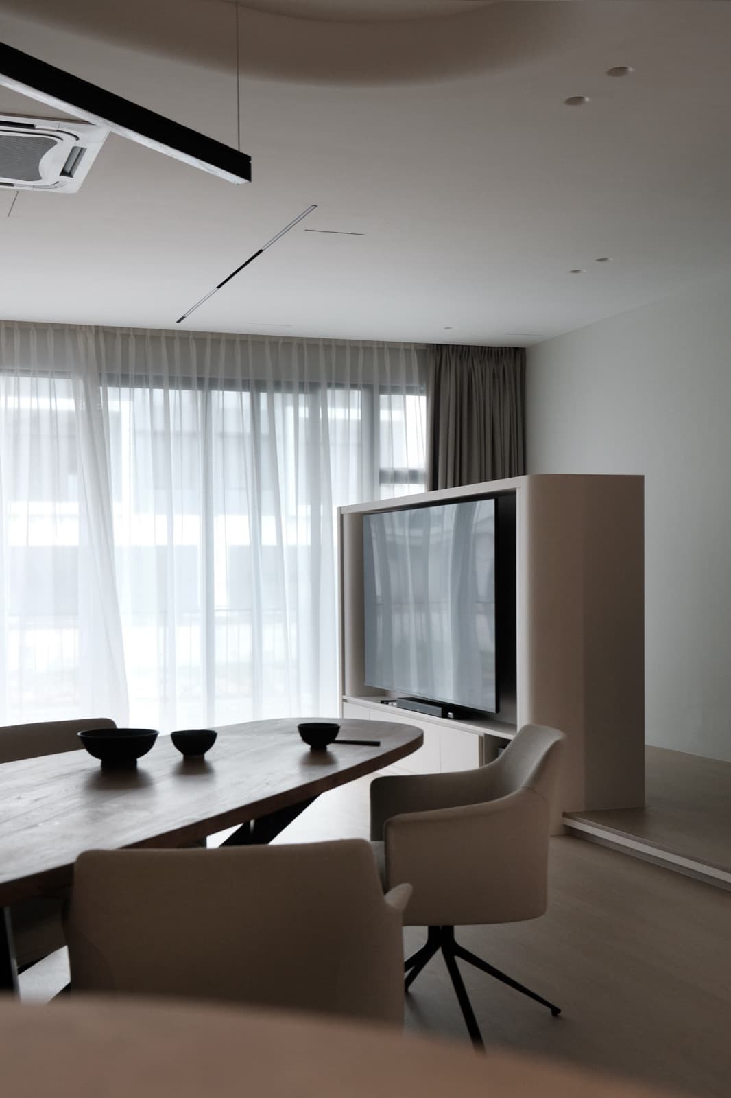 Senibong Cove Link House — Link House interior design & renovation by SPAZEHAUS in Senibong Cove, Johor Bahru, mood and ambience