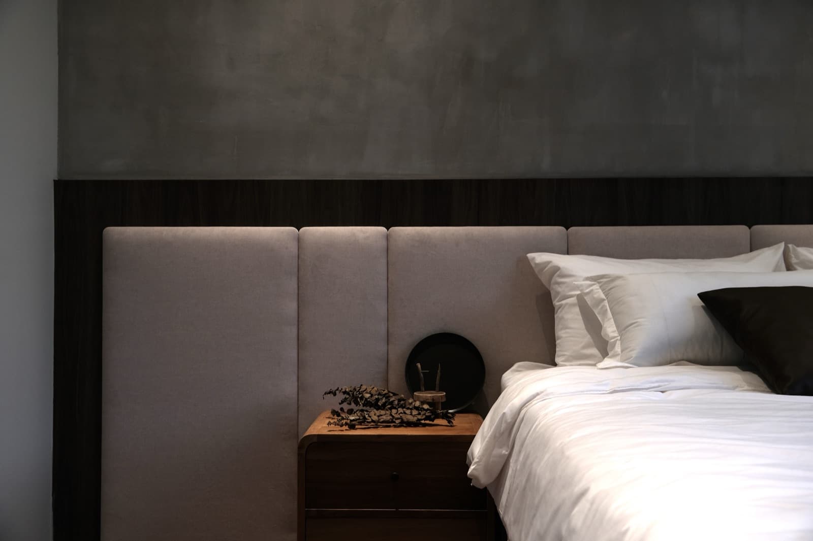 Eco Spring Terrace — Terrace House interior design & renovation by SPAZEHAUS in Eco Spring, Johor Bahru, materials and textures