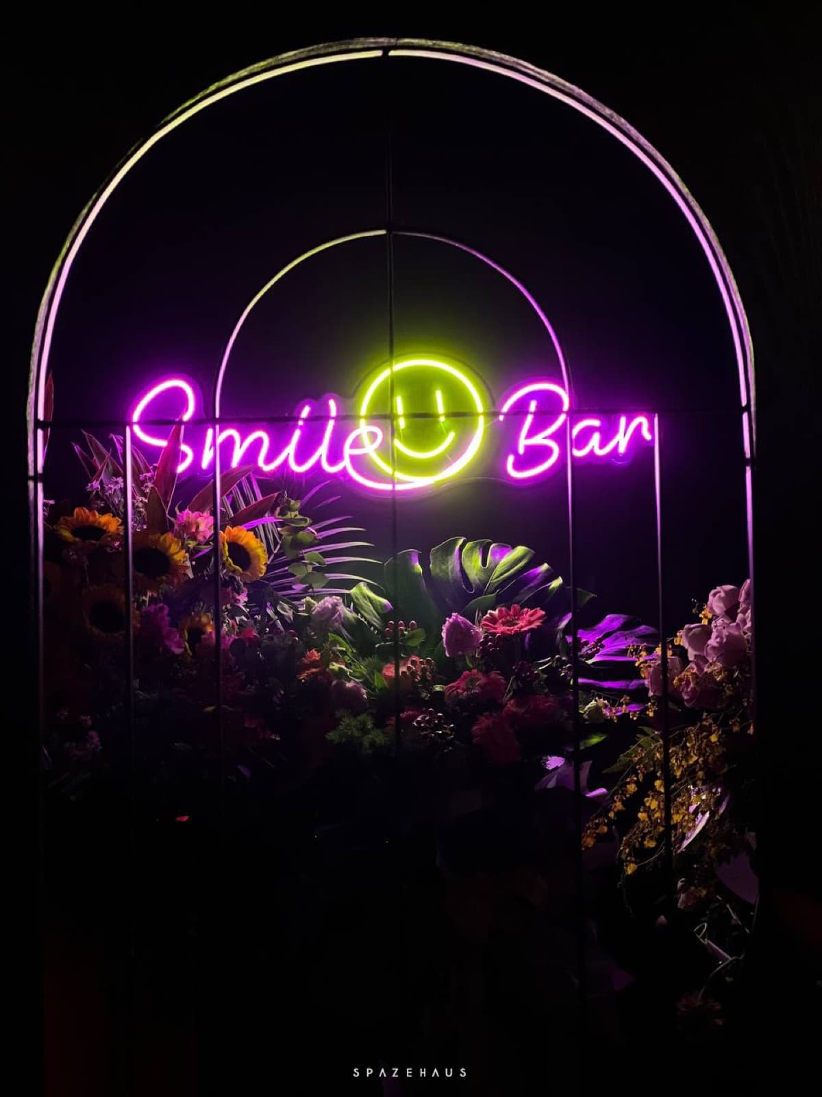 Smile Bar — Bar & Bistro interior design & renovation by SPAZEHAUS in Johor Bahru, design and styling detail