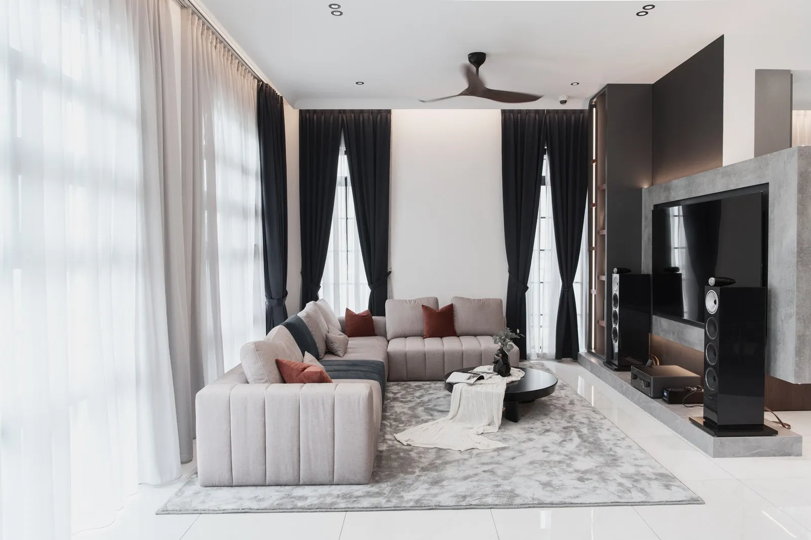 Eco Botanic House — Landed House interior design & renovation by SPAZEHAUS in Eco Botanic, Johor Bahru, space and natural light